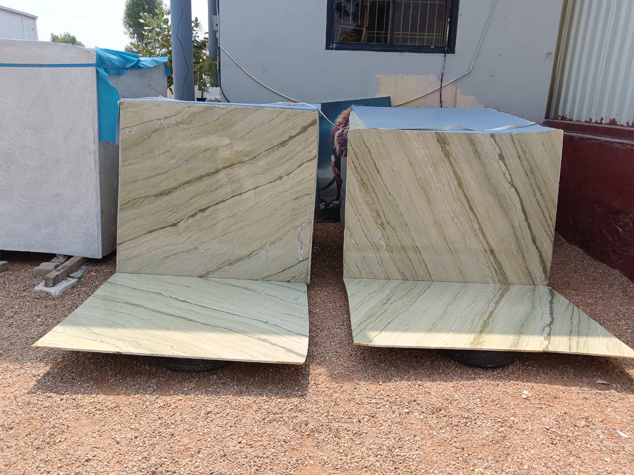 WhatsApp Image 2025-12-31 at 13.08.36 (1)